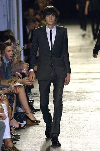 Look 15